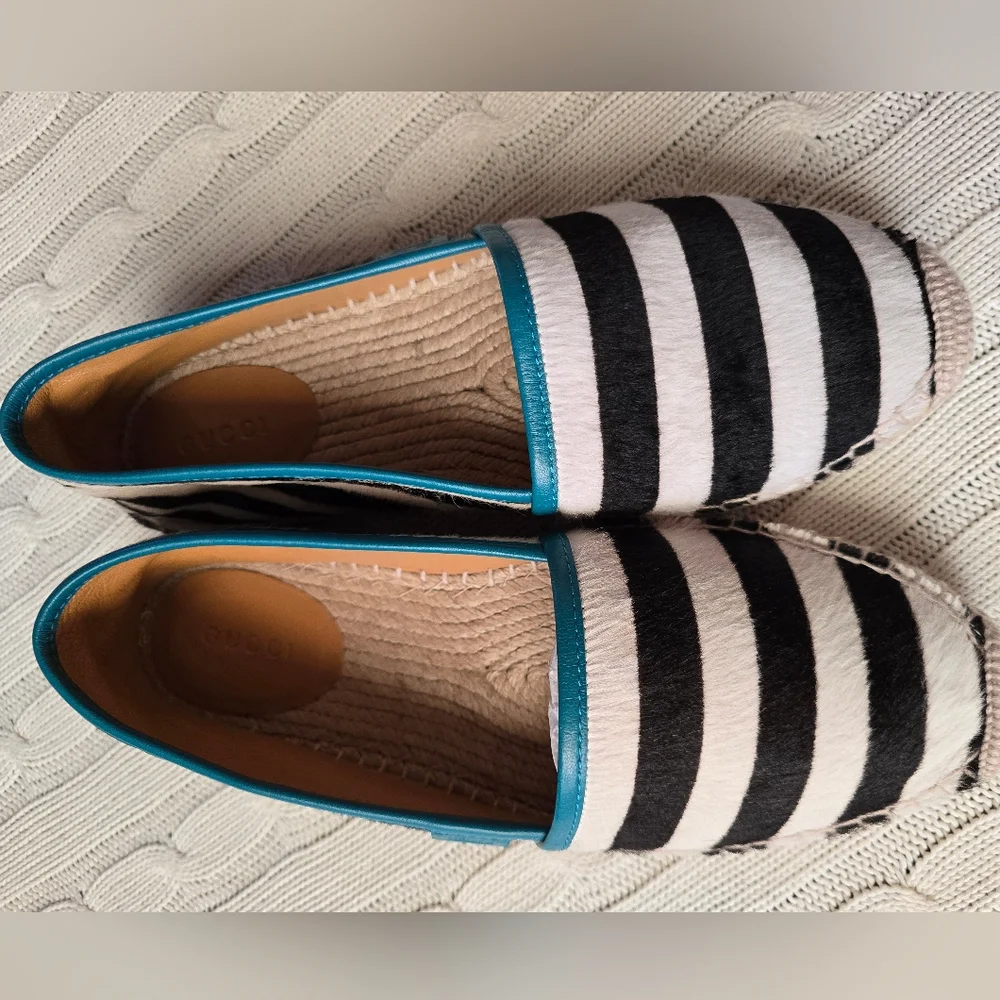 Gucci Lillibeth Pony Style Espadrilles Black & White Stripe‎ Resortwear Size 39